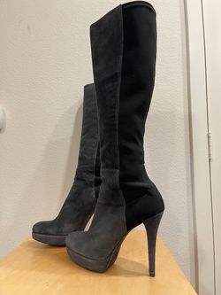 Stuart Weitzman women’s boots size 8