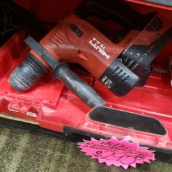Hilti TE 6-A cordless rotary hammer drill, shown here with its case
