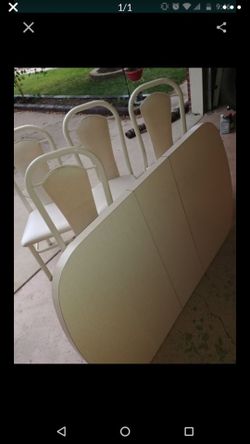 Dining room table with 4 chairs