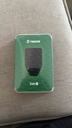 BRAND NEW CRYPTO HARWARE WALLET