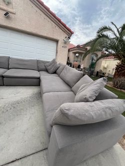 Cloud Spacious modular sectional sofa