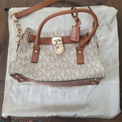 Michael Kors Shoulder Bag