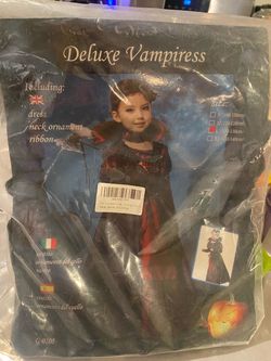 Deluxe Vampiress Girls Halloween Costume