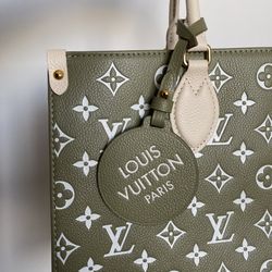 Louis Vuitton Duffle Bag And Purse for Sale in Miami, FL - OfferUp