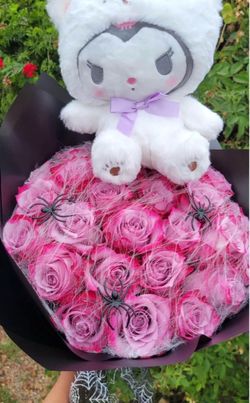 Kuromi Plush Rose Bouquet with Spider Decor