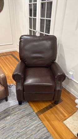 2 units Genuine leather recliner