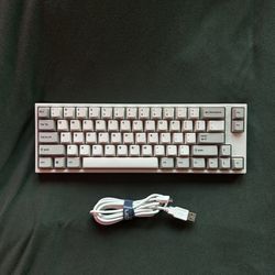 Leopold FC 660M keyboard