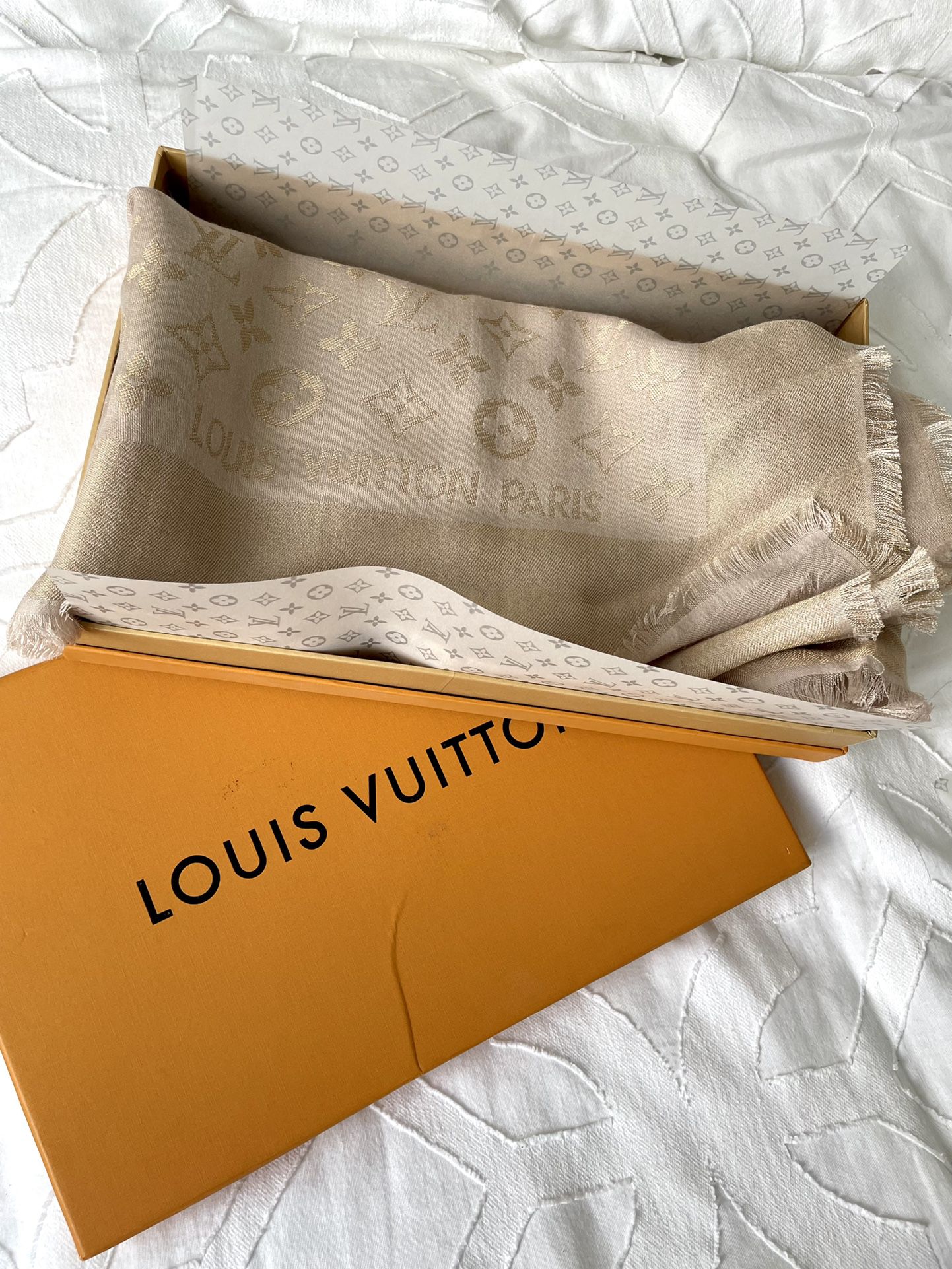 Louis Vuitton Lv Monogram Shawl Scarf Gold Shine