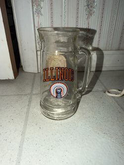 Fighting Illini Chief Illiniwek University Of Illinois Glass Beer Stein Mug. Has a sticker peeling off on back