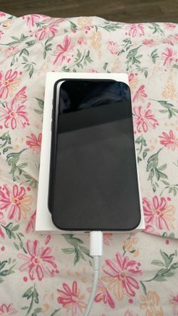 iPhone 16e