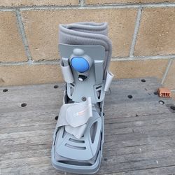 Air Walker Boot