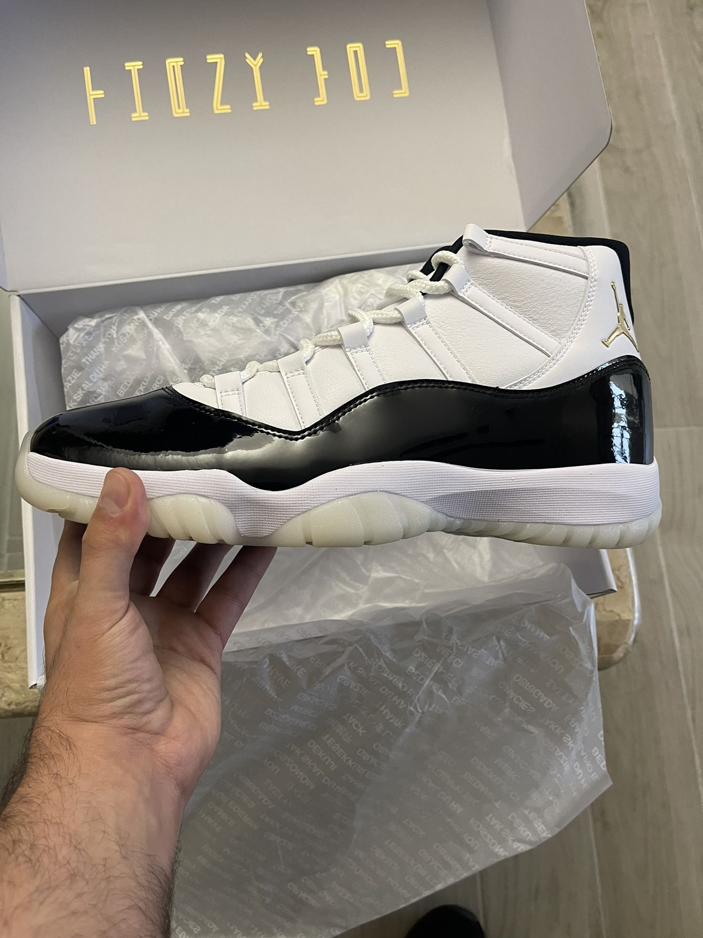 Jordan 11 Gratitude Size 13 DS