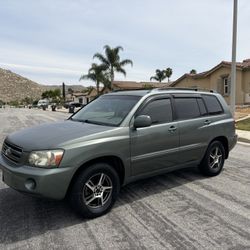 2004 Toyota Highlander 
