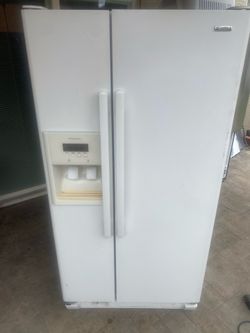 Kenmore fridge $160 works good , can deliver