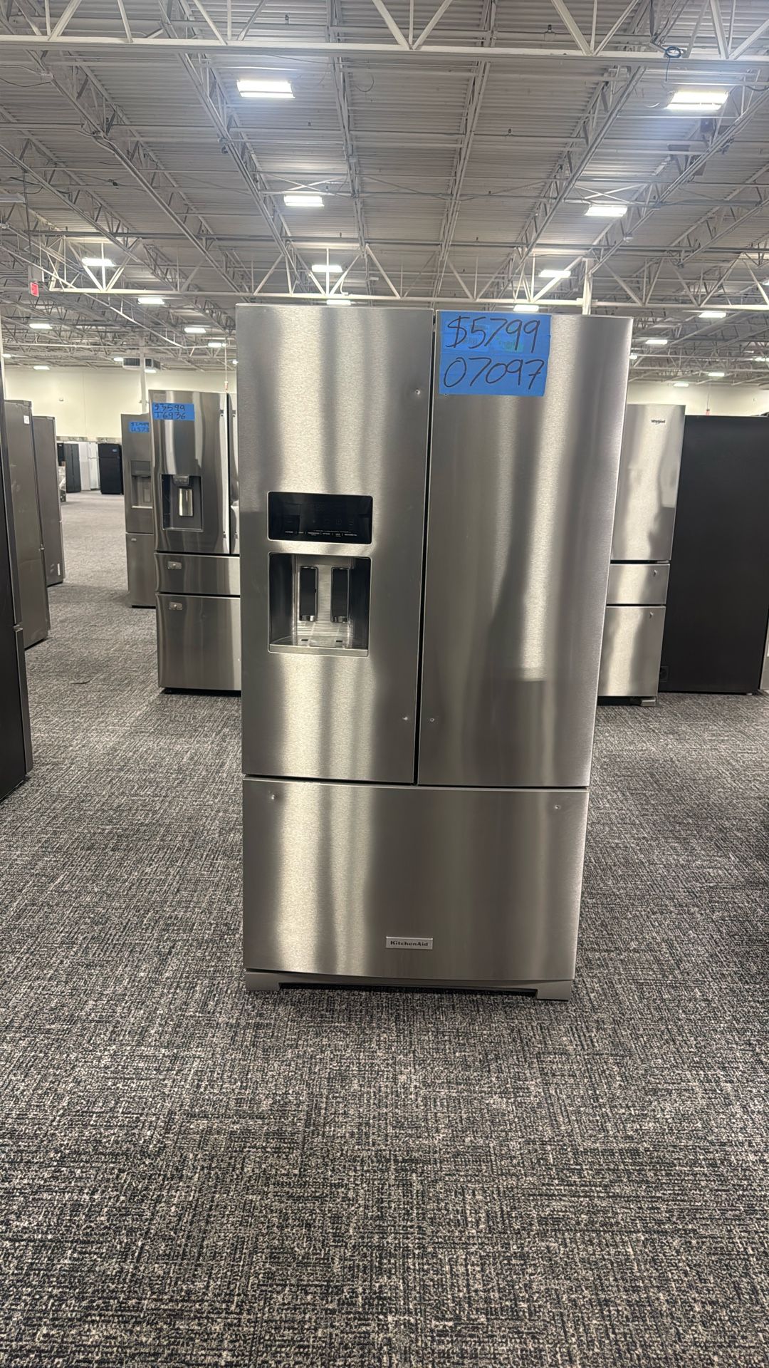 Refrigerator 