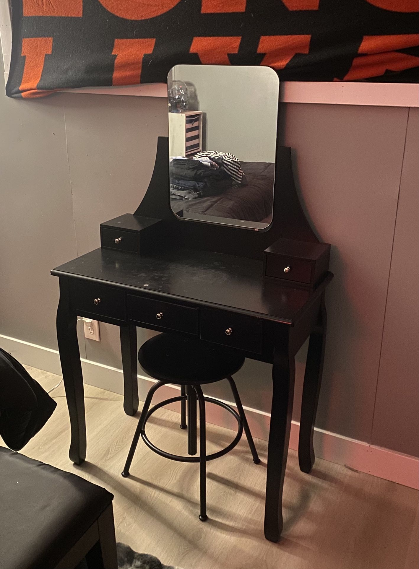 Vanity With Stool