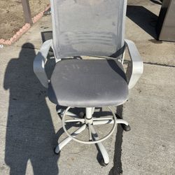 Comfortable Gray Mesh Swivel Office Chair