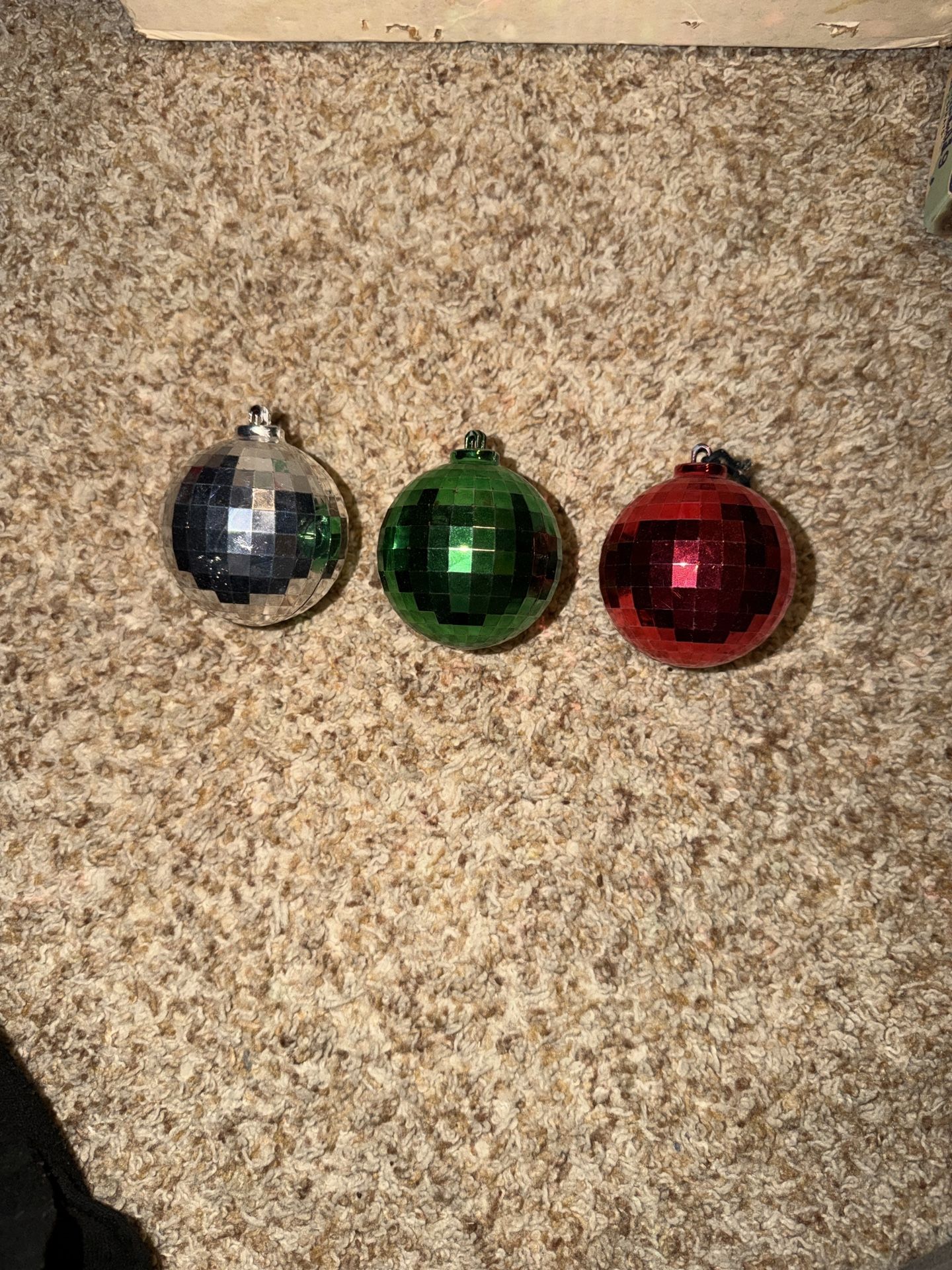 3 OLD 60'S DISCO BALLS PLASTIC CHRISTMAS TREE ORNAMENT. Has marks from age