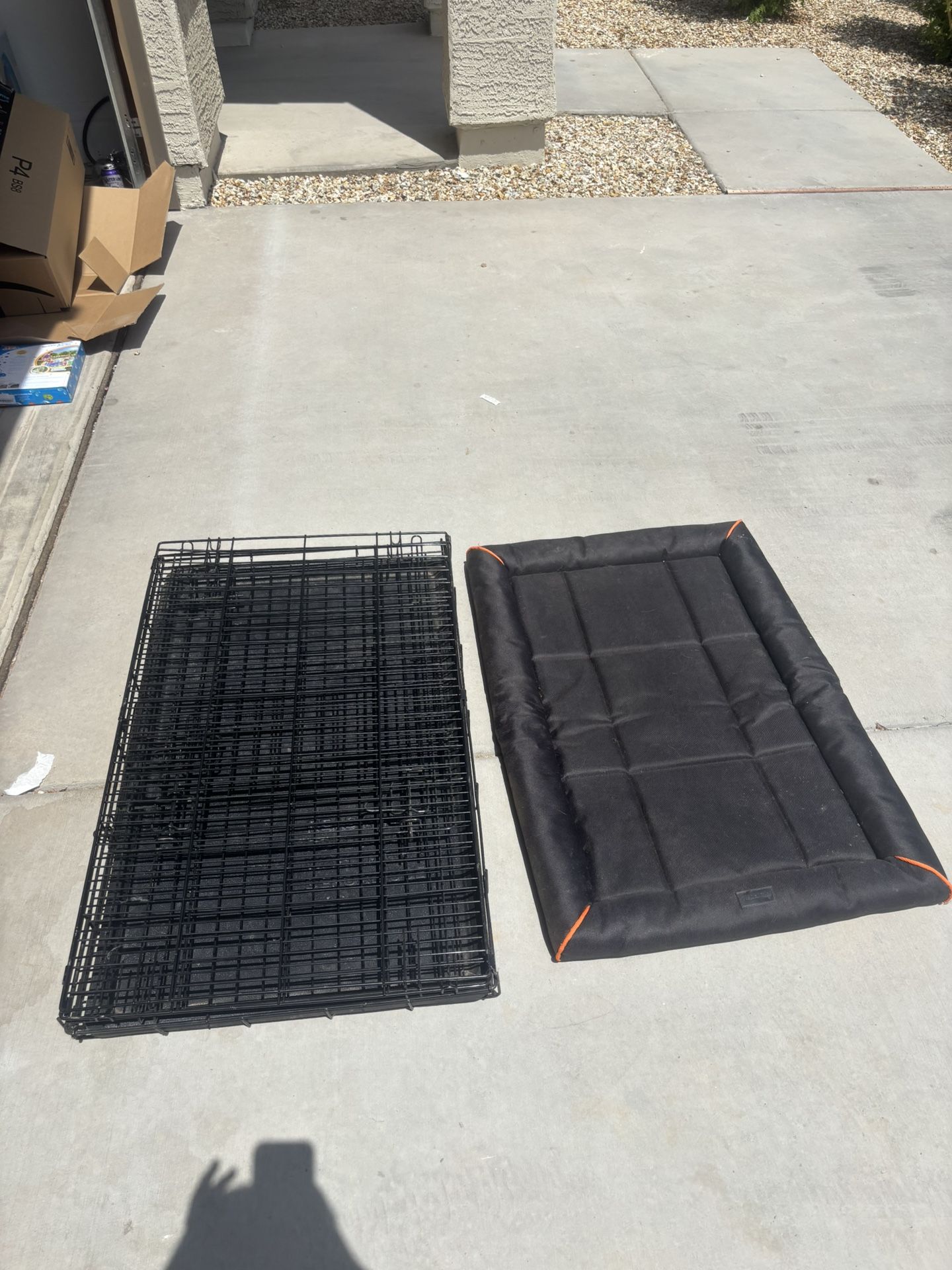 Medium Sized Dog Cage With Crate Mat