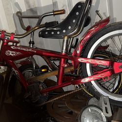 2004 Schwinn Stingray Chopper Bicycle