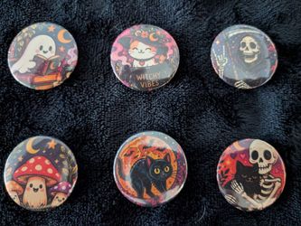 🎃 Vintage Style Halloween Buttons Set of Six 👻