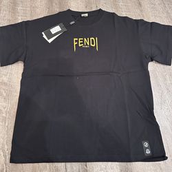 FENDI - T Shirt 