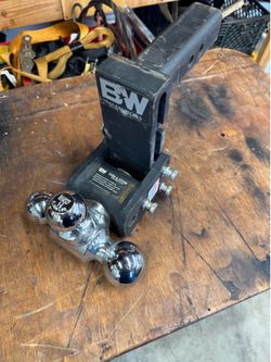 BW Tow & Stow 5” drop adjustable hitch
