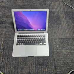  Apple Macbook Air 13 Inch  Intel I7 