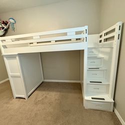 Bunk bed with steps/shelves