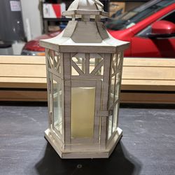 Beautiful Farmhouse Style Lantern