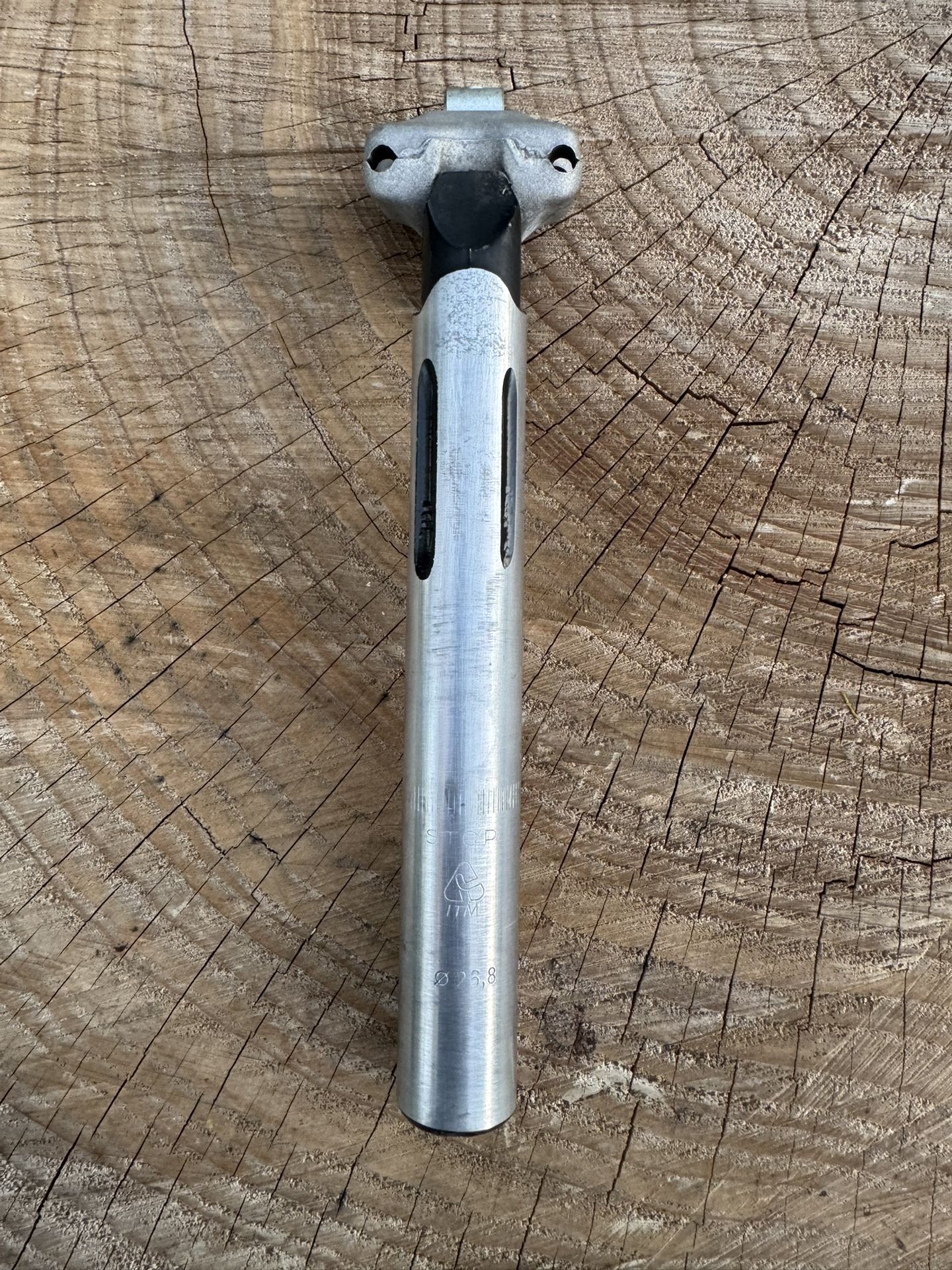 26.8 ITM  ITALMANUBRI Seat Post 