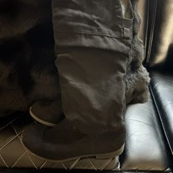 Black Boots