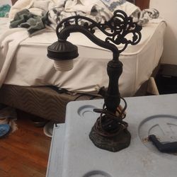 Vintage table lamp yarn bowl $25 firm price pick up only  865 Ellsworth avenue right off of East Livingston avenue Columbus Ohio 43206 12 minutes away