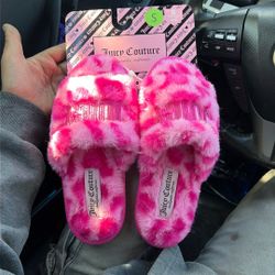 Juicy Couture Women’s Slippers