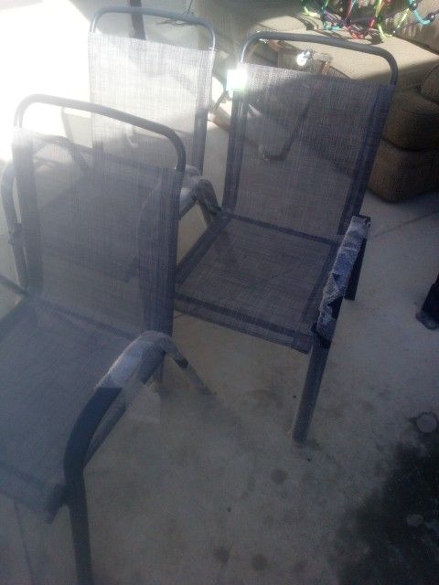 4New Chair S 1o.Oo Ea