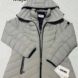 Women's jackets for the cold
