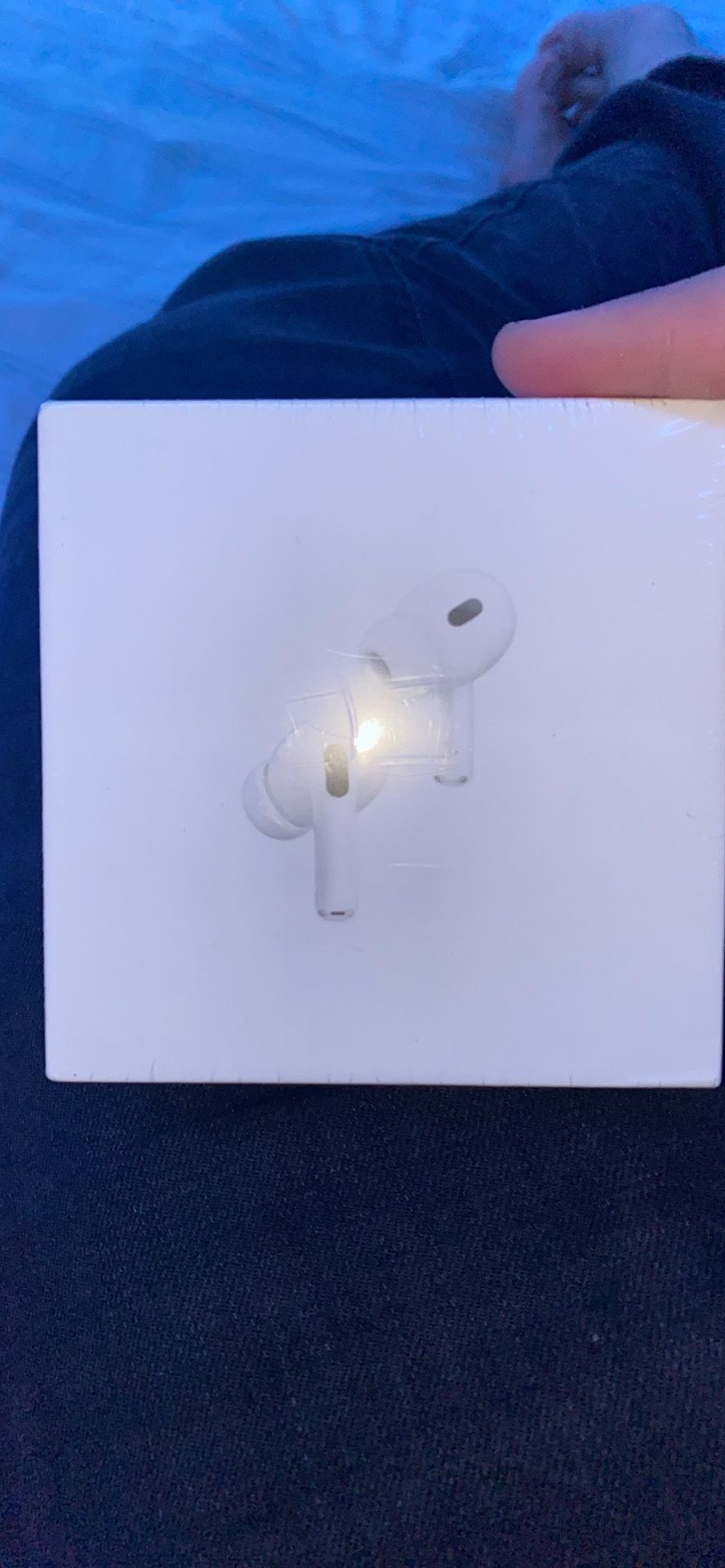 (BRAND NEW) Airpod Pros 2 TRYING TO SELL ASAP