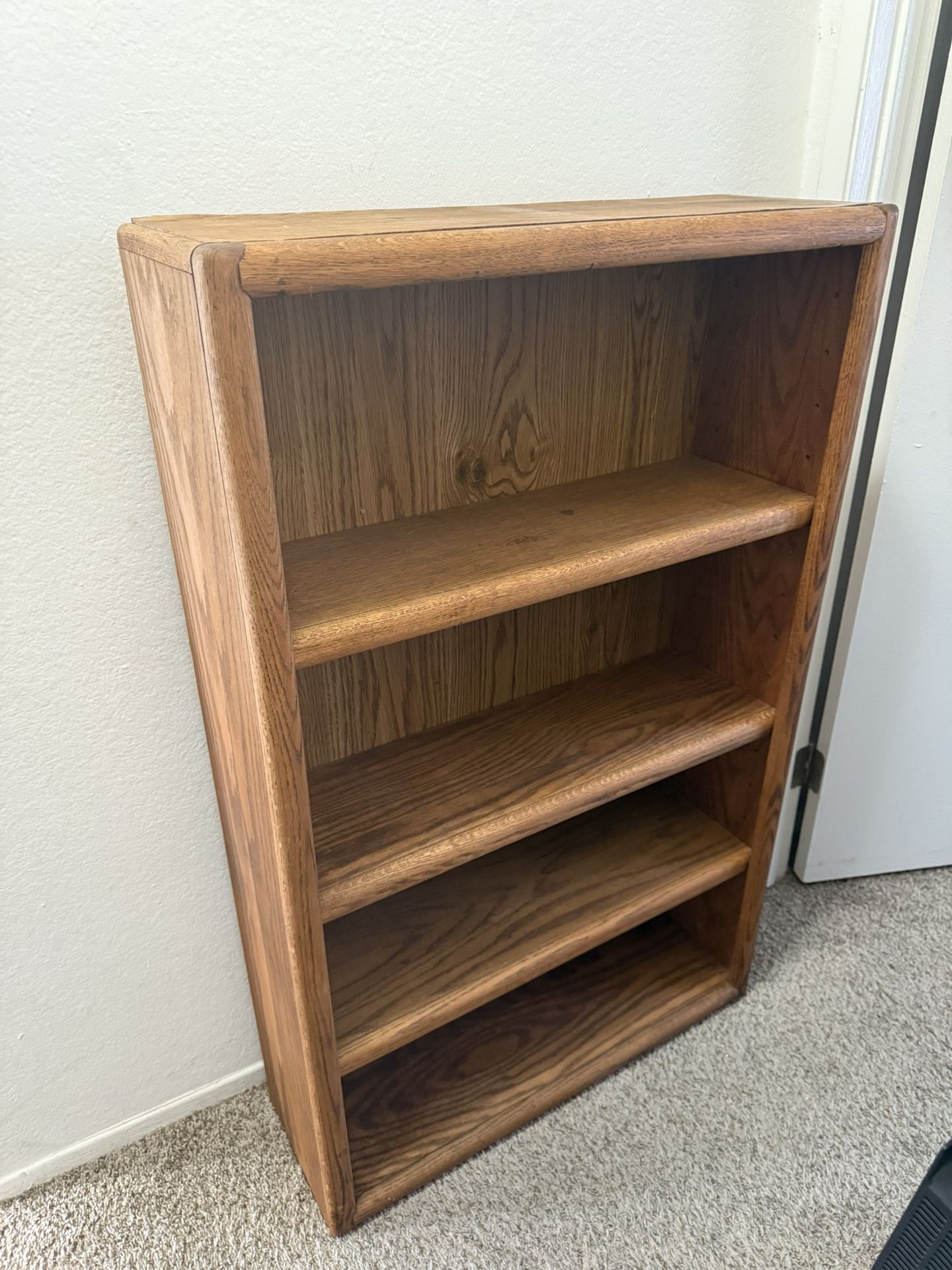 Vintage Bookshelf – Mid-Century Modern Style