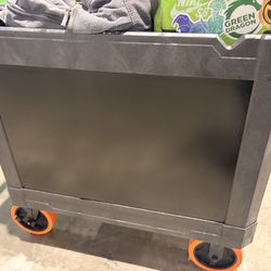 Knaack rolling tool crate
