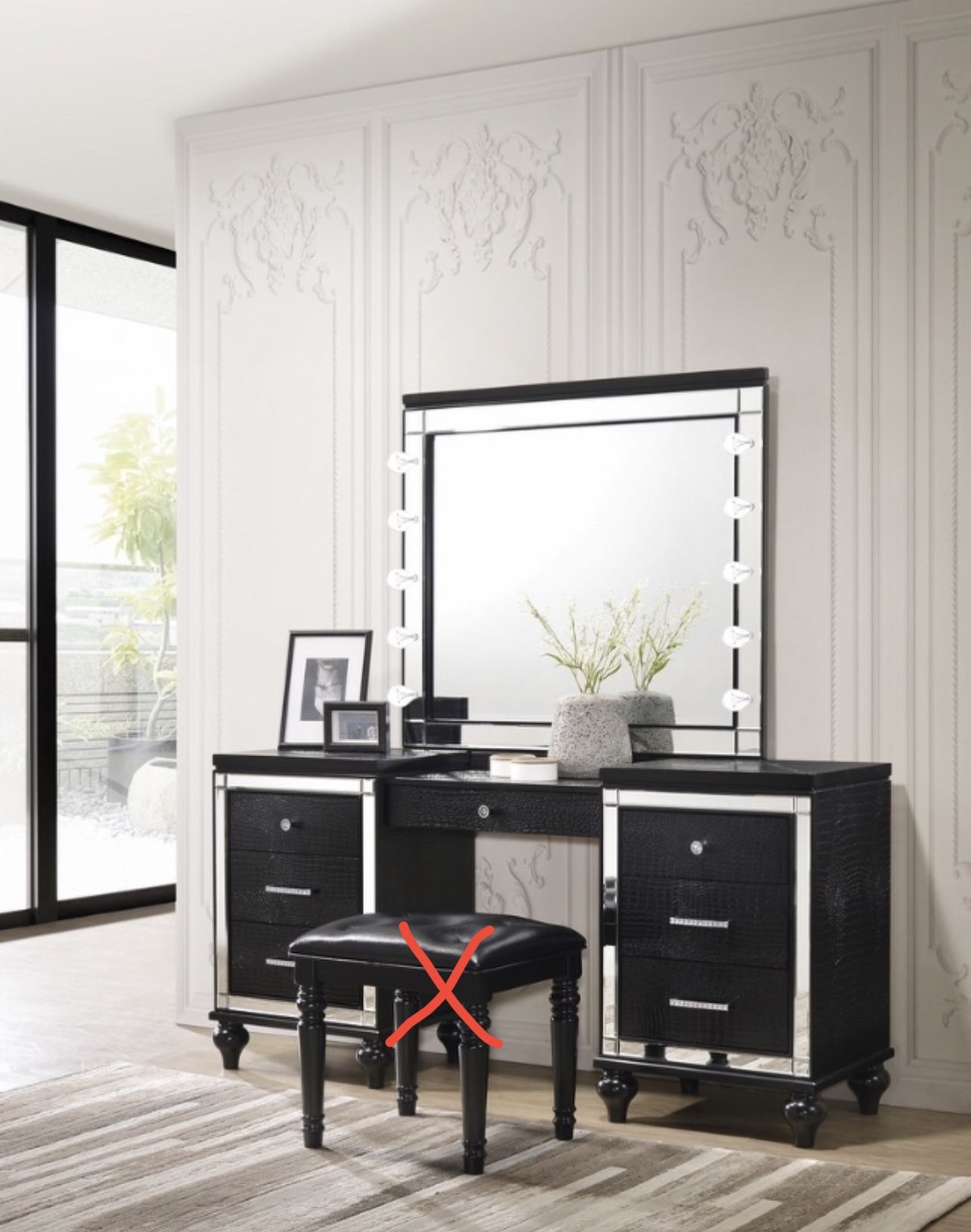 Beautiful Valentino Black Vanity Dresser With Touch Light Up Mirror New