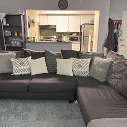Large Sectional Sofa - Great Condition!