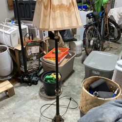 Vintage Lampcrafters Bombay Lamp
