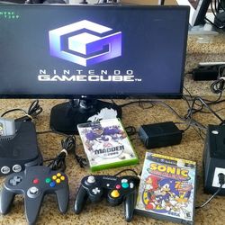 MEGA Nintendo Gamecube / Nintendo 64 / TV SET!!