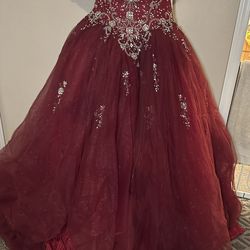 Quinceañera Dress Color Wine Size 8 To 10