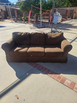 SOFA BROWN 3 SEAT GREAT CONDITION