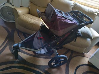 BOB REVOLUTION JOGGING STROLLER