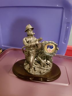911 memorial statue