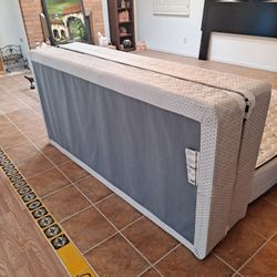 King/ Queen/full Bed And Dresser With Mirror