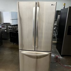 LG 30”WIDE FRENCH STYLE STAINLESS STEEL REFRIGERATOR 