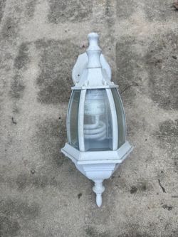 Porch light 💡